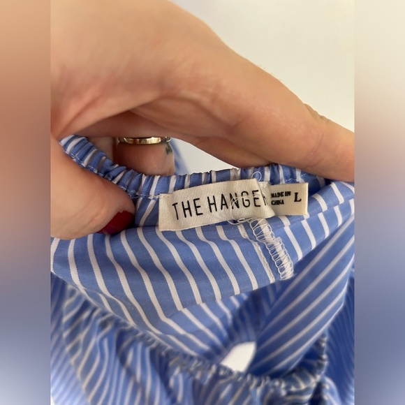 Off The Shoulder Crop Top - Picture 4 of 4